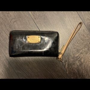 Michael Kors wallet!!